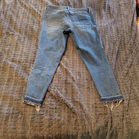Cropped Denim Pants - Picture 3 of 6
